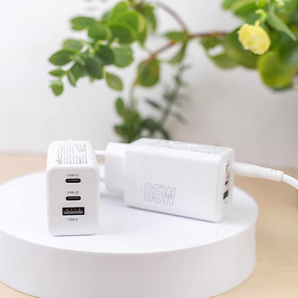 Maxlife MXTC‑08 (65ACC) Φορτιστής Επιτραπέζιος, 2× USB‑C & 1× USB‑A, 65 W – Λευκό