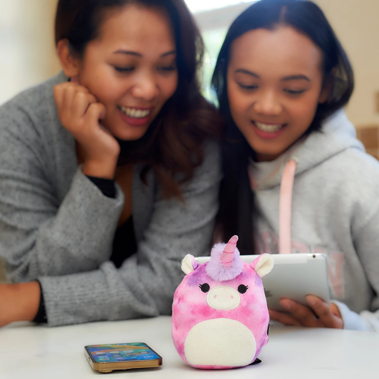Lazerbuilt Squishmallows Lola the Unicorn – Plush Speaker Bluetooth Ηχείο με Λούτρινη Υφή