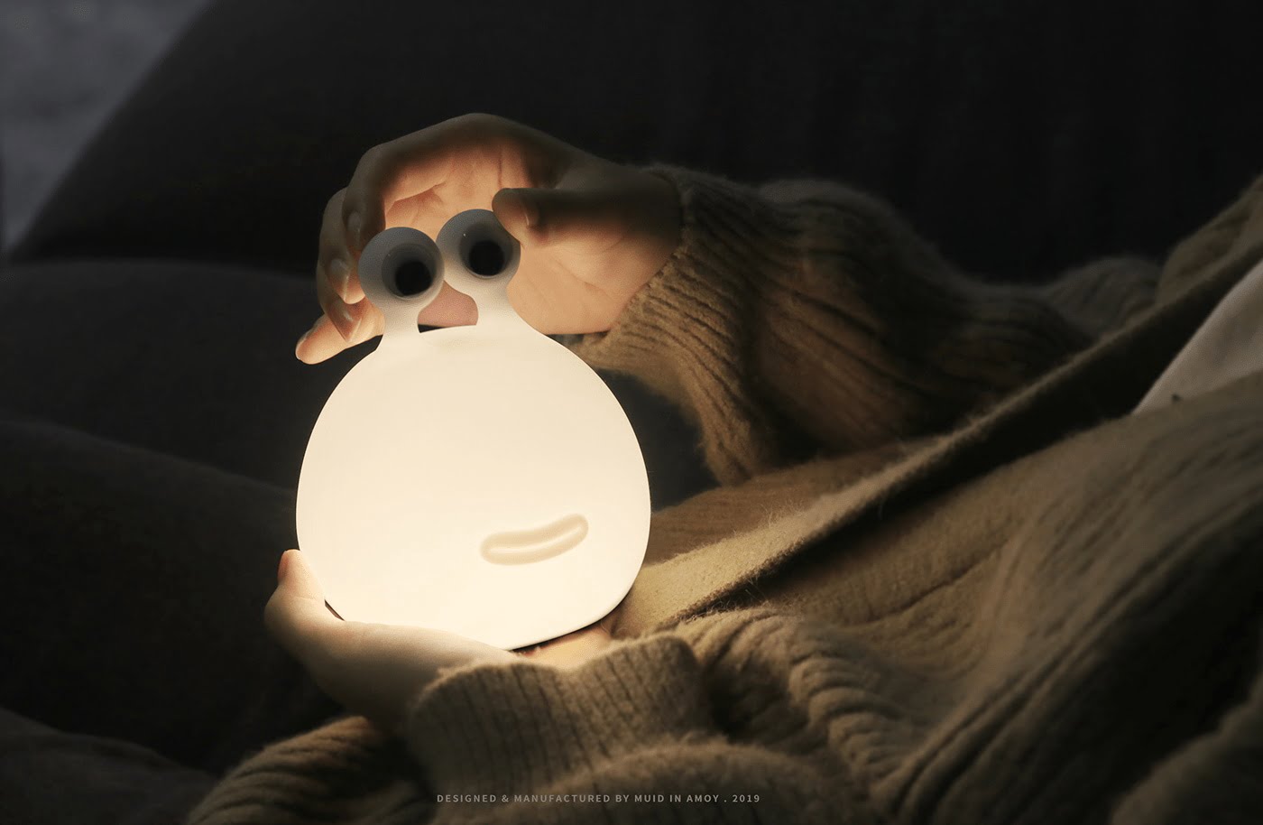 Designnest® Slug Night Lamp |MUID| Φωτάκι νυκτός γυμνοσάλιαγκας από μαλακή σιλικόνη με χρονοδιακόπτη
