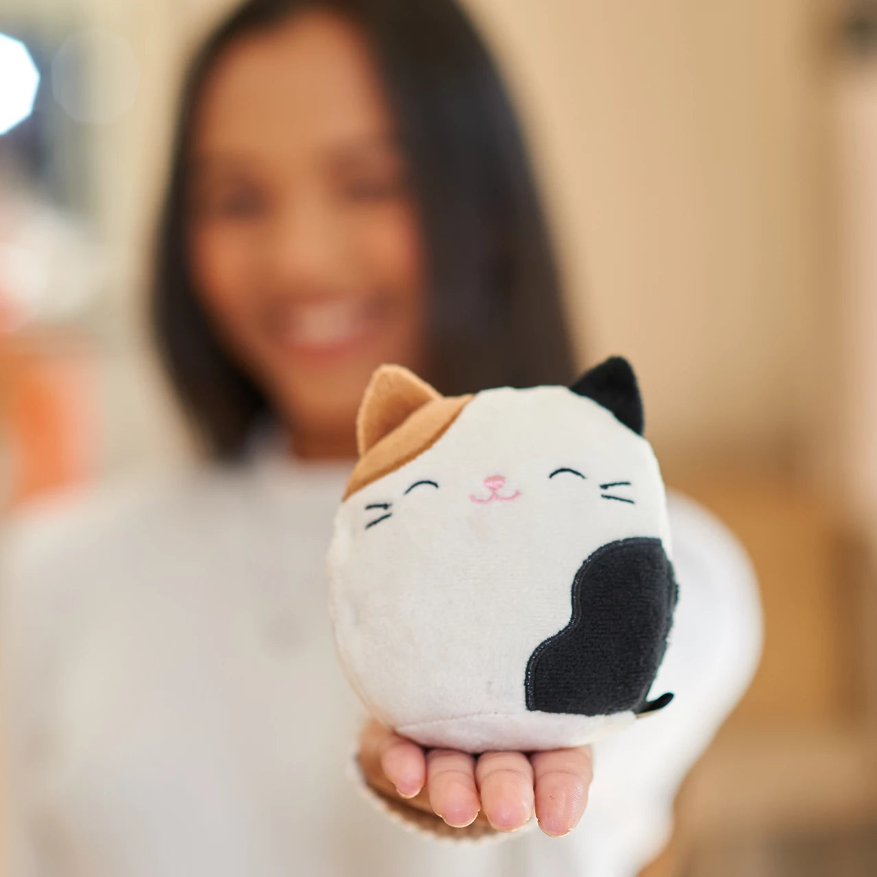 Lazerbuilt Squishmallows Cam the Cat – Plush Speaker Bluetooth Ηχείο με Λούτρινη Υφή
